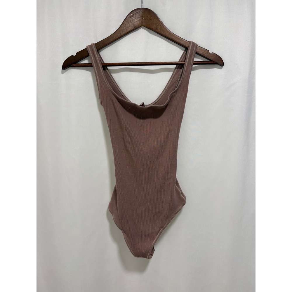 SKIMS Ribbed Cotton Scoop‎ Neck Bodysuit Taupe XS
